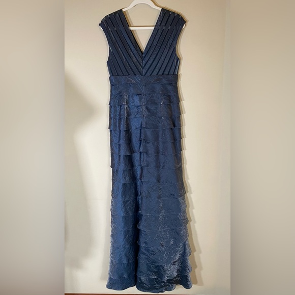 Adrianna Papell Tiered Petal Layered Sheath Party Dress Shiny Blue Size 10 - Picture 7 of 11